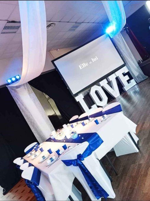 LOVE géant lumineux