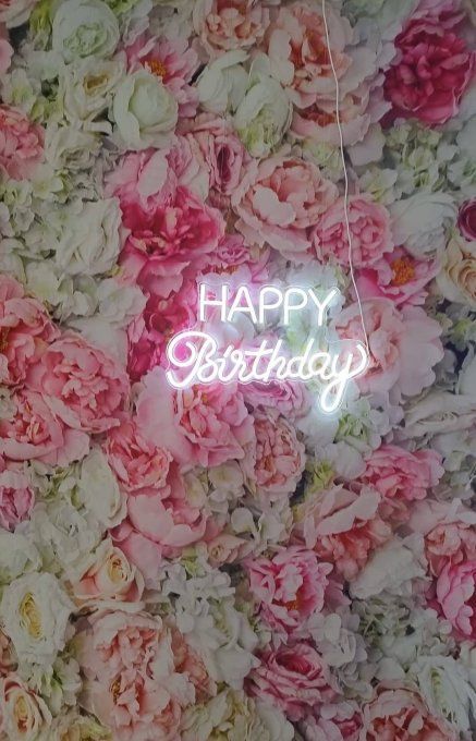 Néon happy birthday