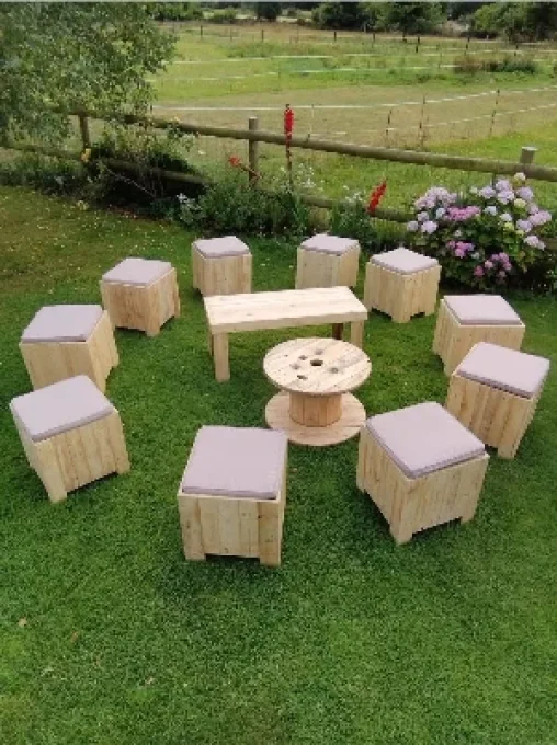 Salon en bois 10 personnes